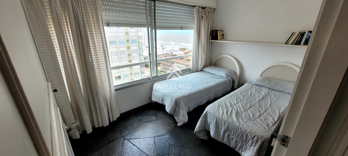 Apartamento ID.4205 - VENTA APARTAMENTO PUNTA DEL ESTE