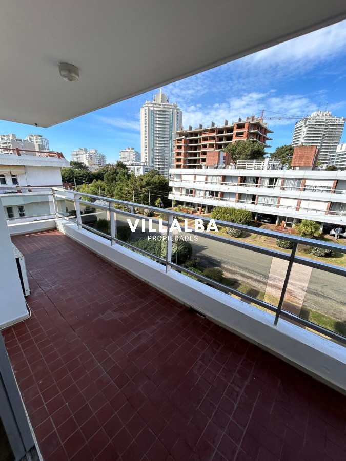 Apartamento ID.4040 - Apartamento en venta, edificio ventosela 
