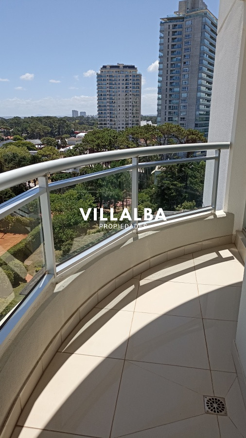 Apartamento ID.3805 - Venta en punta del este