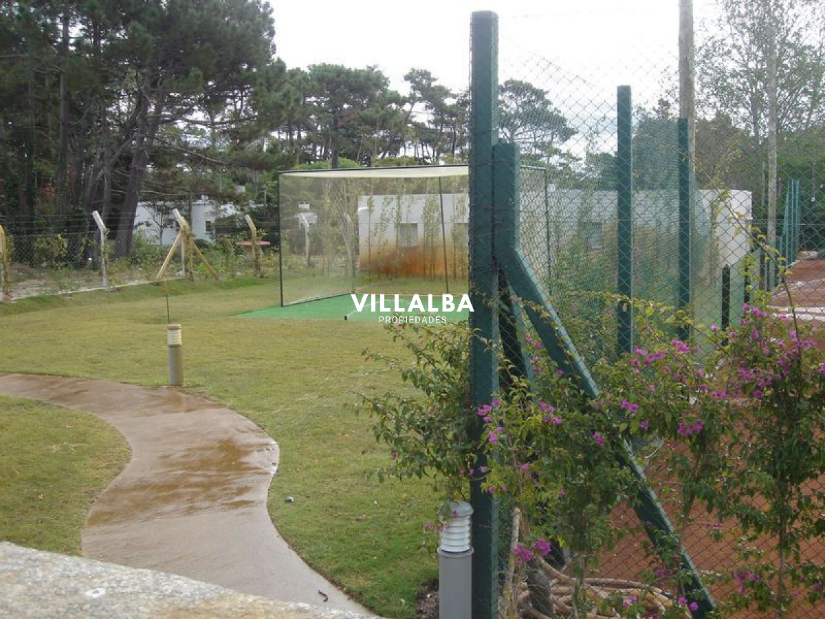Apartamento ID.3805 - Venta en punta del este