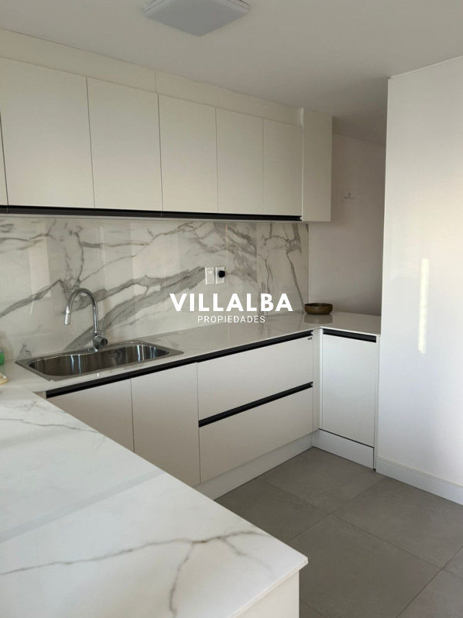 Apartamento ID.4033 - AMPLIO Y LUMINOSO APARTAMENTO EN VENTA 