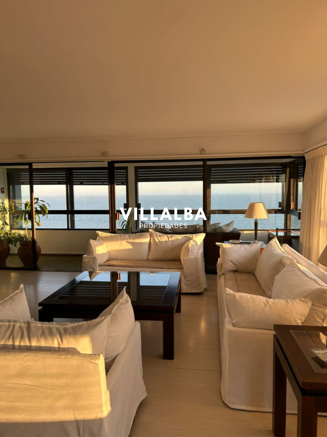 Apartamento ID.4033 - AMPLIO Y LUMINOSO APARTAMENTO EN VENTA 