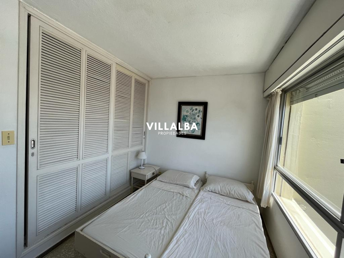 Apartamento ID.4165 - Torre de las Américas, Punta del Este. 