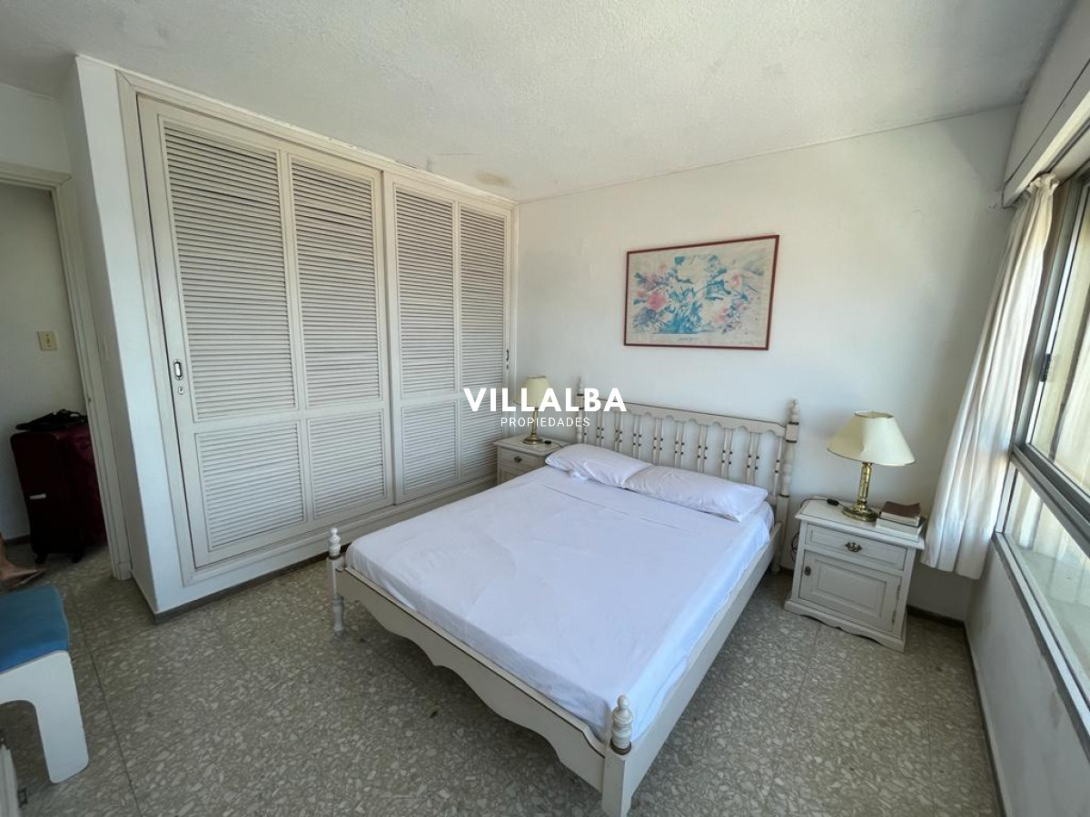 Apartamento ID.4165 - Torre de las Américas, Punta del Este. 