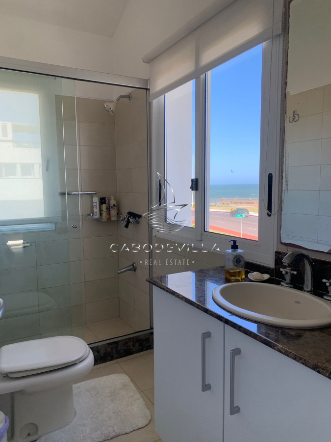 Casa ID.994 - GRAN CASA EN VENTA, PRIMERA LÍNEA