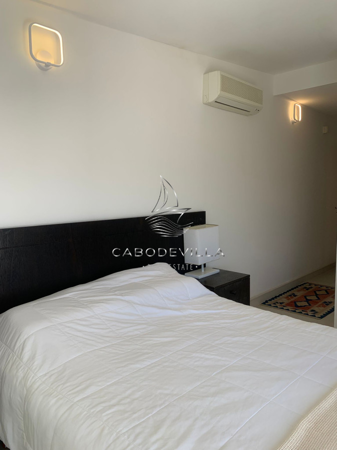 Casa ID.994 - GRAN CASA EN VENTA, PRIMERA LÍNEA