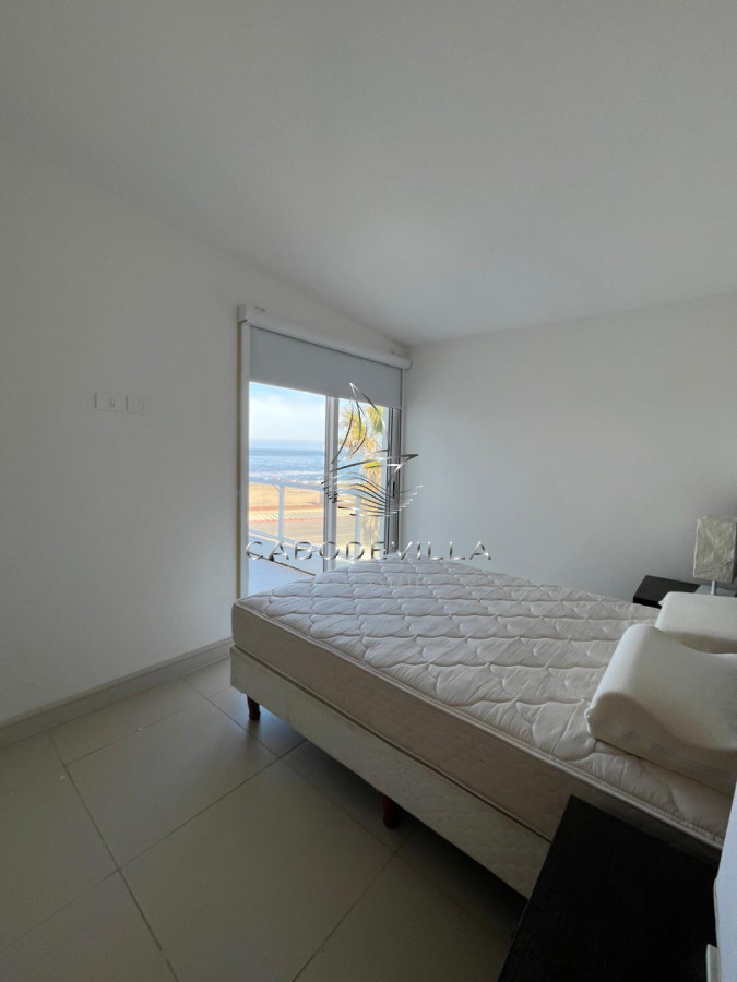 Casa ID.994 - GRAN CASA EN VENTA, PRIMERA LÍNEA
