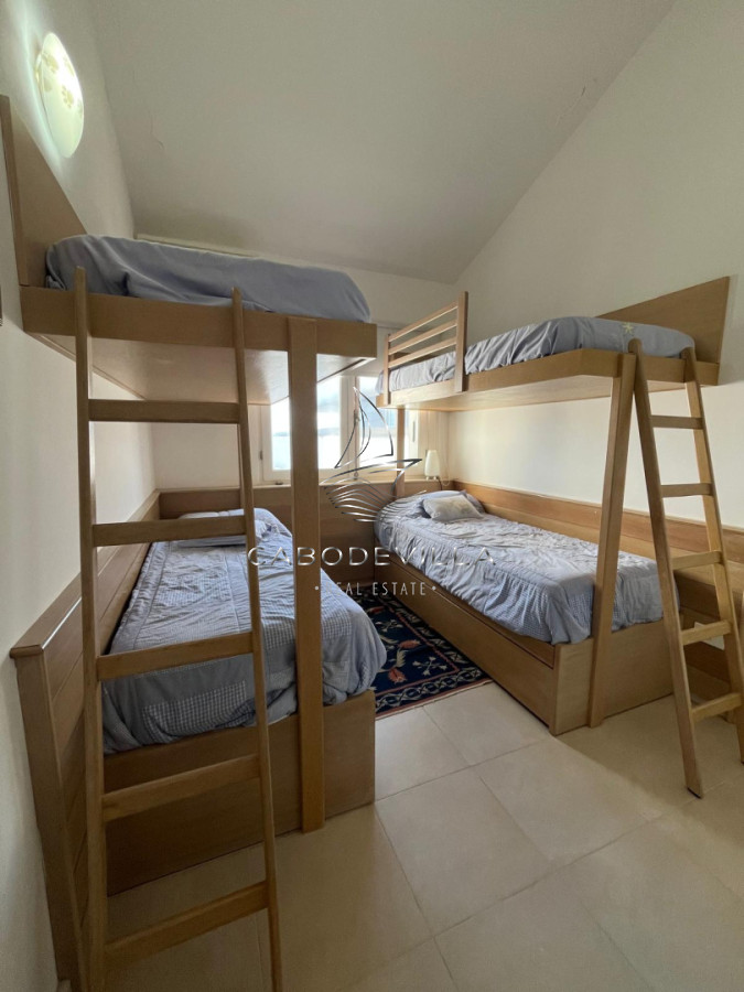 Casa ID.994 - GRAN CASA EN VENTA, PRIMERA LÍNEA
