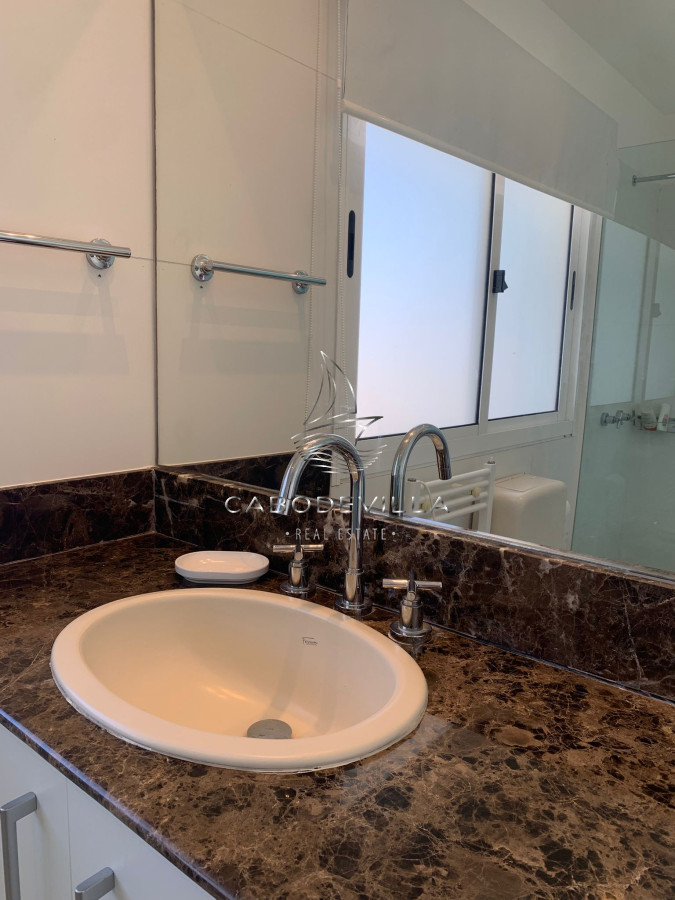 Casa ID.994 - GRAN CASA EN VENTA, PRIMERA LÍNEA