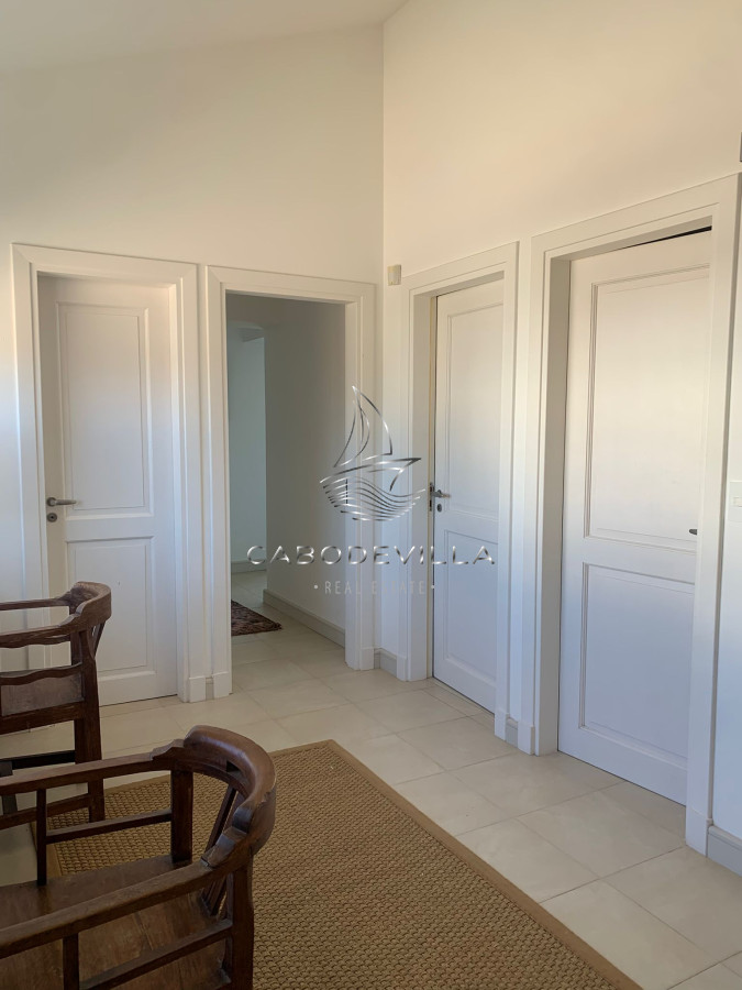 Casa ID.994 - GRAN CASA EN VENTA, PRIMERA LÍNEA