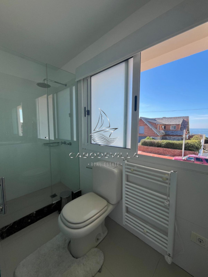 Casa ID.994 - GRAN CASA EN VENTA, PRIMERA LÍNEA