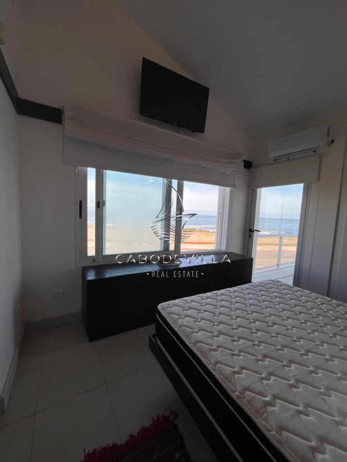 Casa ID.994 - GRAN CASA EN VENTA, PRIMERA LÍNEA