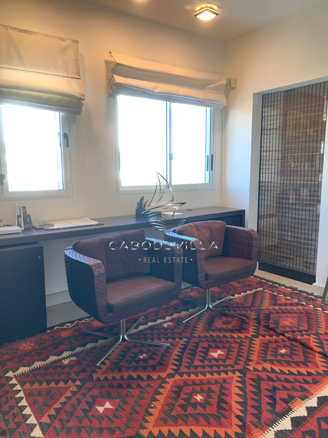 Casa ID.994 - GRAN CASA EN VENTA, PRIMERA LÍNEA