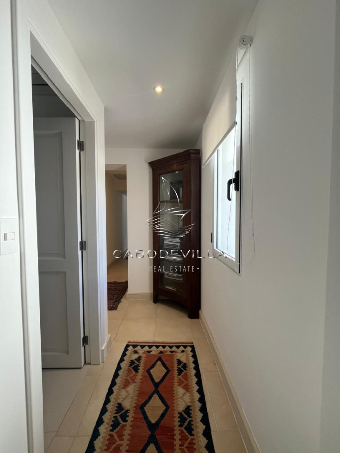 Casa ID.994 - GRAN CASA EN VENTA, PRIMERA LÍNEA