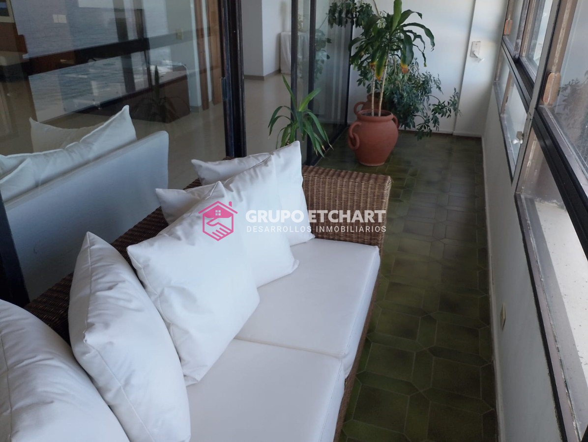 Apartamento ID.205 - AMPLIO Y LUMINOSO APARTAMENTO EN VENTA 