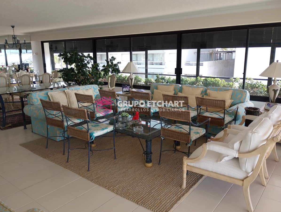 Apartamento ID.203 - Impresionante piso frente al Puerto 