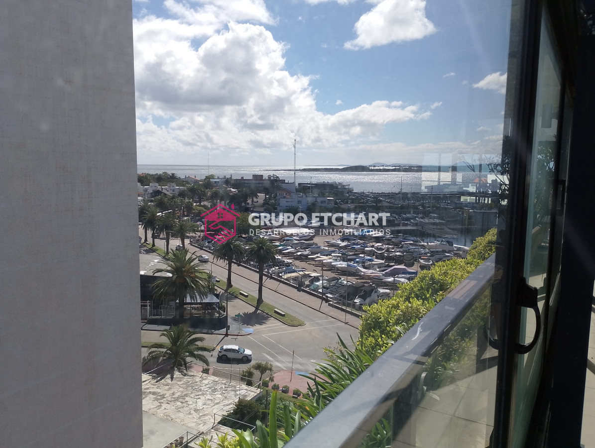 Apartamento ID.203 - Impresionante piso frente al Puerto 