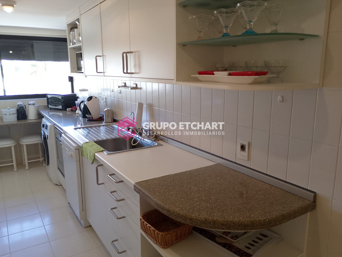 Apartamento ID.203 - Impresionante piso frente al Puerto 