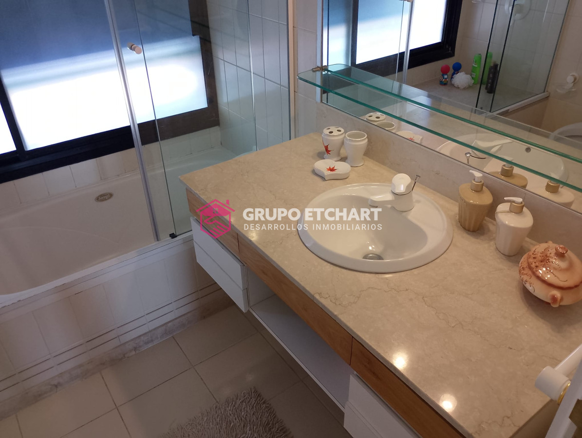 Apartamento ID.203 - Impresionante piso frente al Puerto 