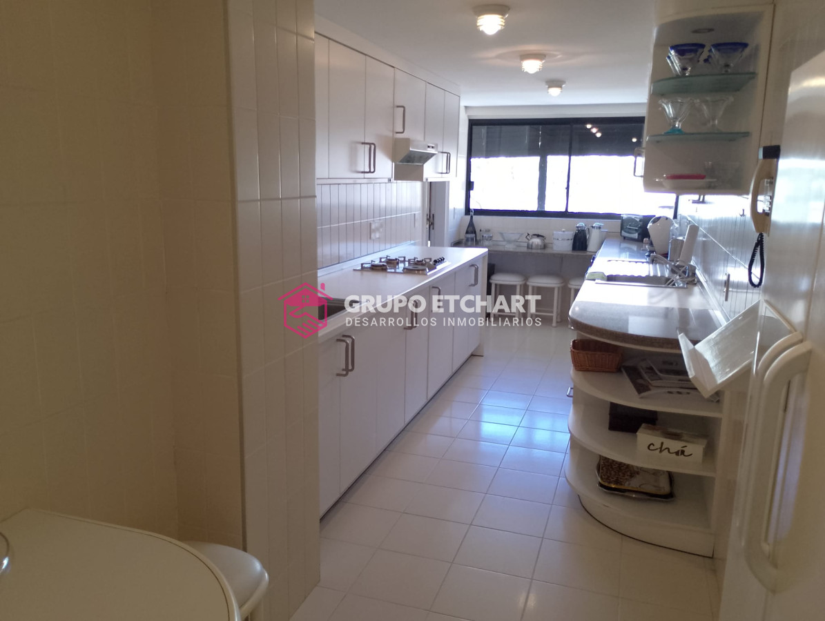 Apartamento ID.203 - Impresionante piso frente al Puerto 
