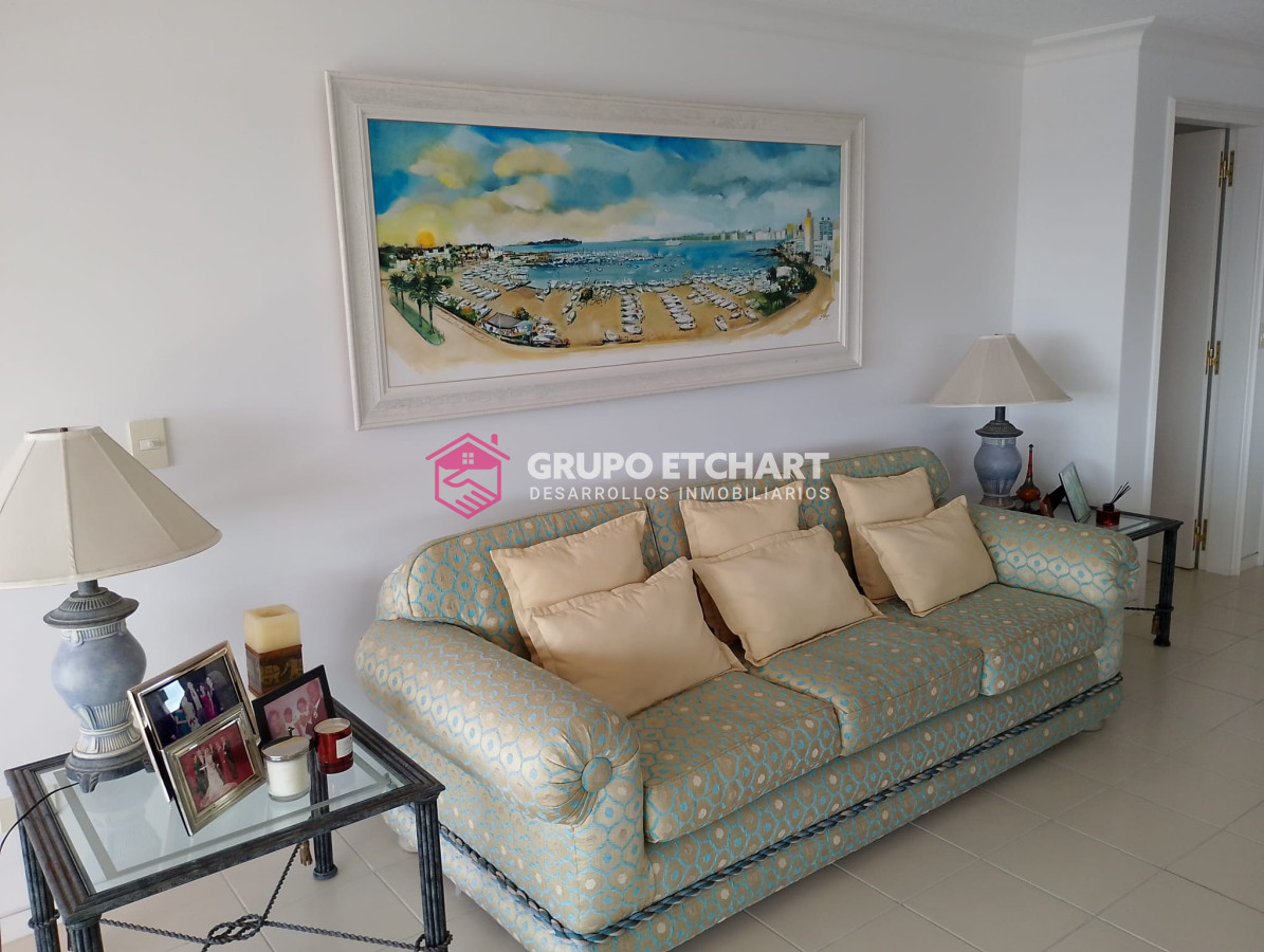 Apartamento ID.203 - Impresionante piso frente al Puerto 