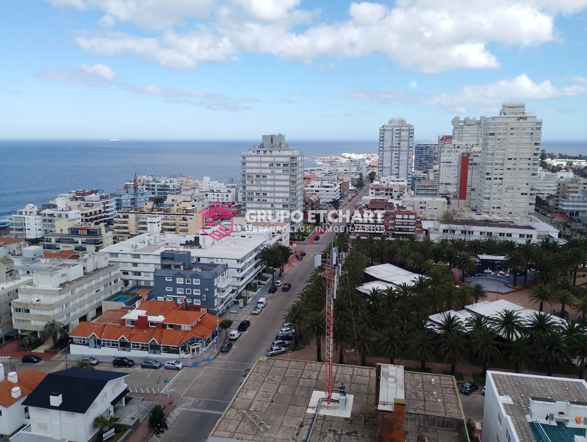 Apartamento ID.205 - AMPLIO Y LUMINOSO APARTAMENTO EN VENTA 