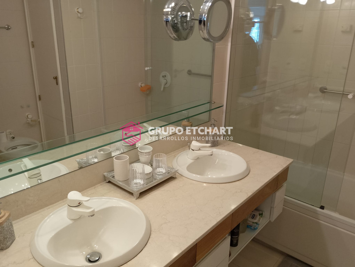 Apartamento ID.203 - Impresionante piso frente al Puerto 