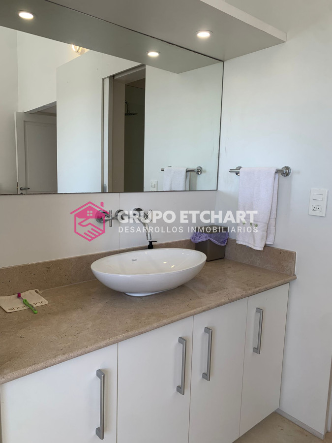 Casa ID.208 - CASA EN VENTA, PRIMERA LÍNEA PUNTA DEL ESTE