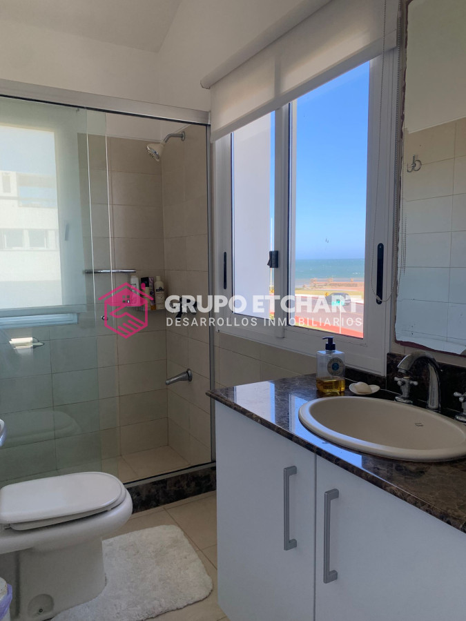 Casa ID.208 - CASA EN VENTA, PRIMERA LÍNEA PUNTA DEL ESTE