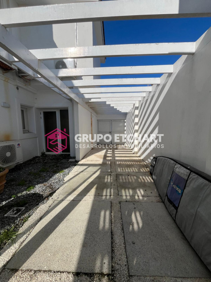Casa ID.208 - CASA EN VENTA, PRIMERA LÍNEA PUNTA DEL ESTE