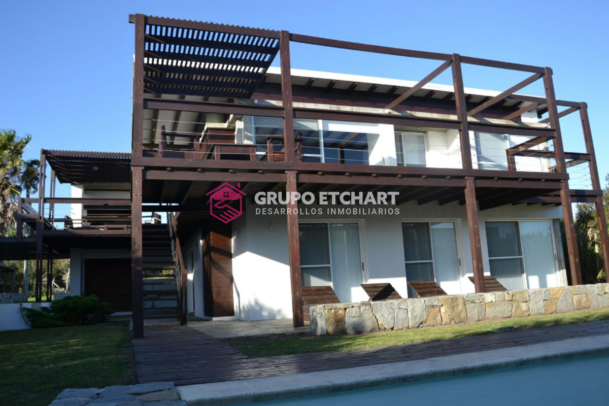 Casa ID.207 - ¡GRAN CASA EN VENTA YO ALQUILER TEMPORAL! 