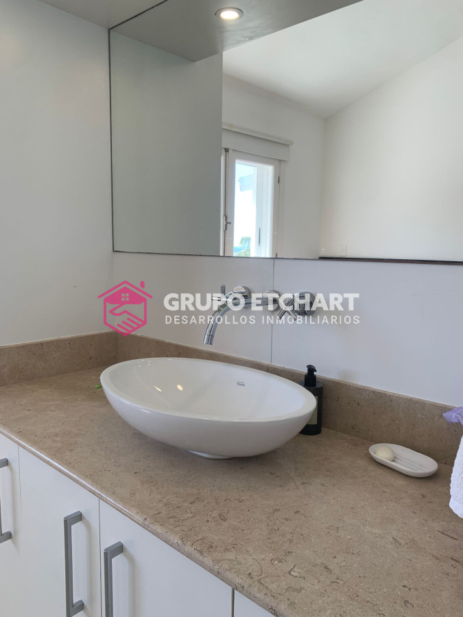 Casa ID.208 - CASA EN VENTA, PRIMERA LÍNEA PUNTA DEL ESTE