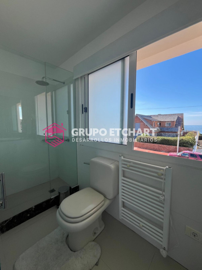 Casa ID.208 - CASA EN VENTA, PRIMERA LÍNEA PUNTA DEL ESTE