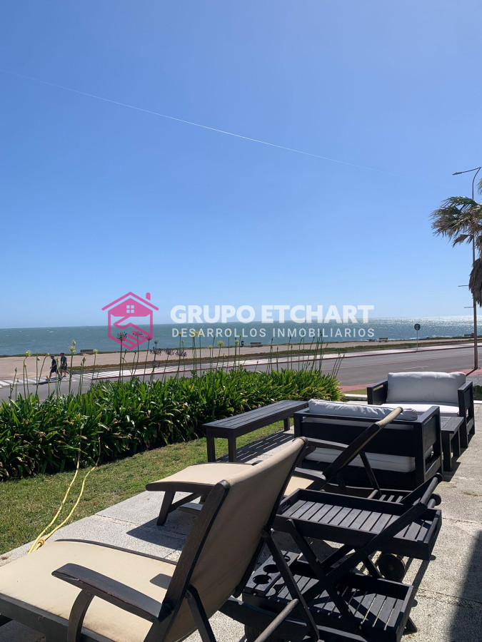 Casa ID.208 - CASA EN VENTA, PRIMERA LÍNEA PUNTA DEL ESTE