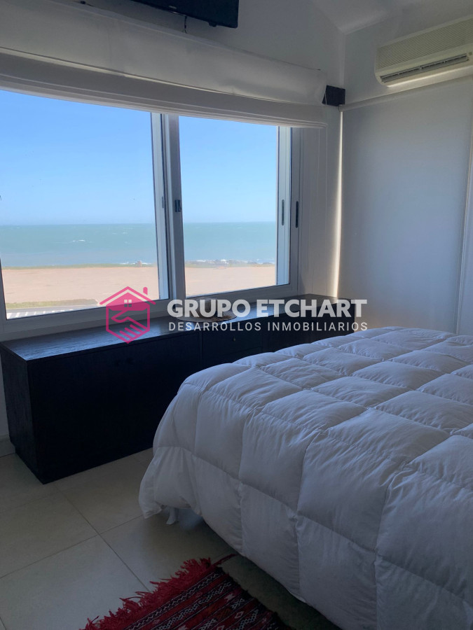 Casa ID.208 - CASA EN VENTA, PRIMERA LÍNEA PUNTA DEL ESTE