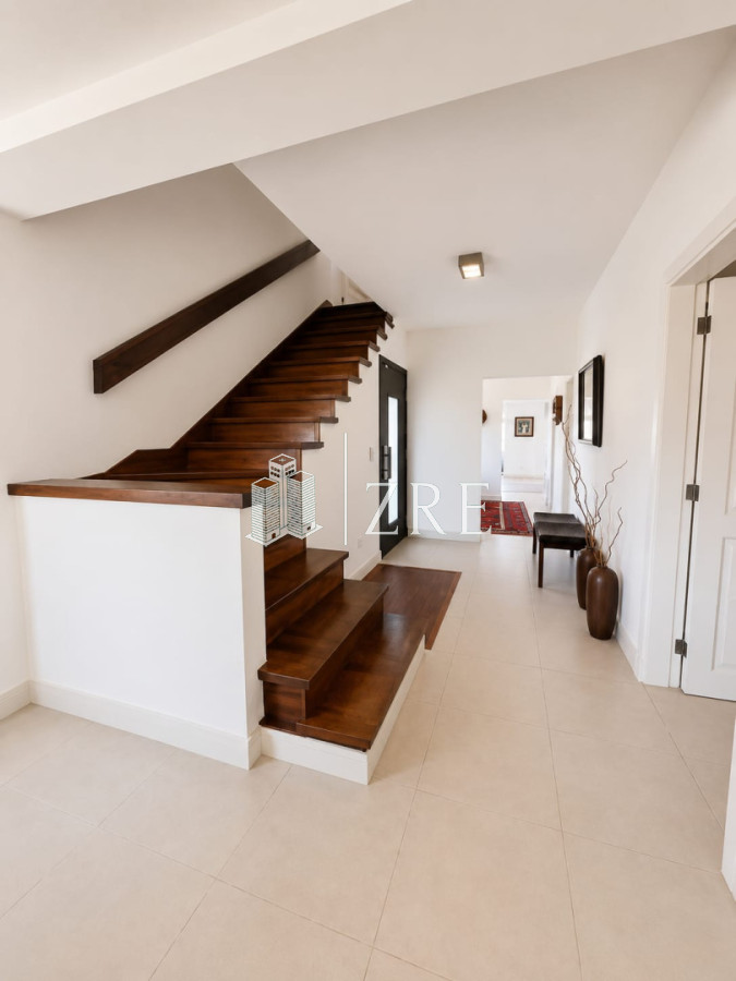 Casa ID.1134 - GRAN CASA EN VENTA, PRIMERA LÍNEA