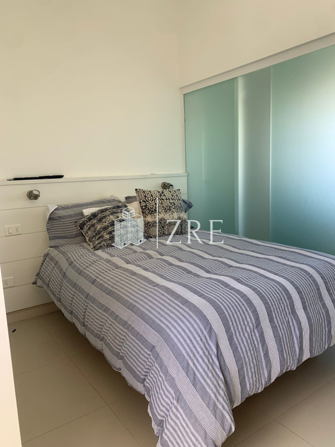 Casa ID.1134 - GRAN CASA EN VENTA, PRIMERA LÍNEA