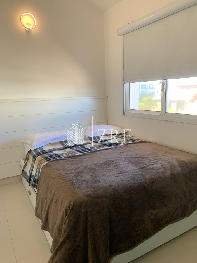 Casa ID.1134 - GRAN CASA EN VENTA, PRIMERA LÍNEA