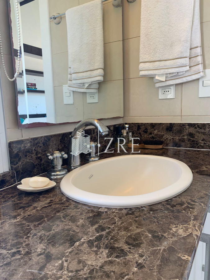 Casa ID.1134 - GRAN CASA EN VENTA, PRIMERA LÍNEA