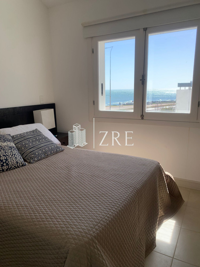 Casa ID.1134 - GRAN CASA EN VENTA, PRIMERA LÍNEA