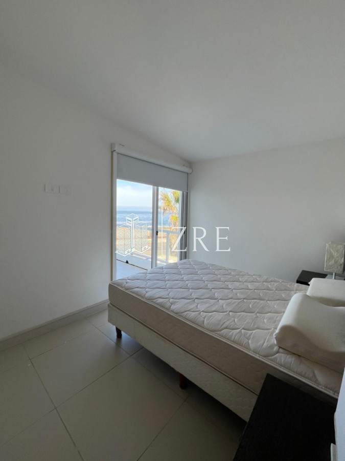 Casa ID.1134 - GRAN CASA EN VENTA, PRIMERA LÍNEA
