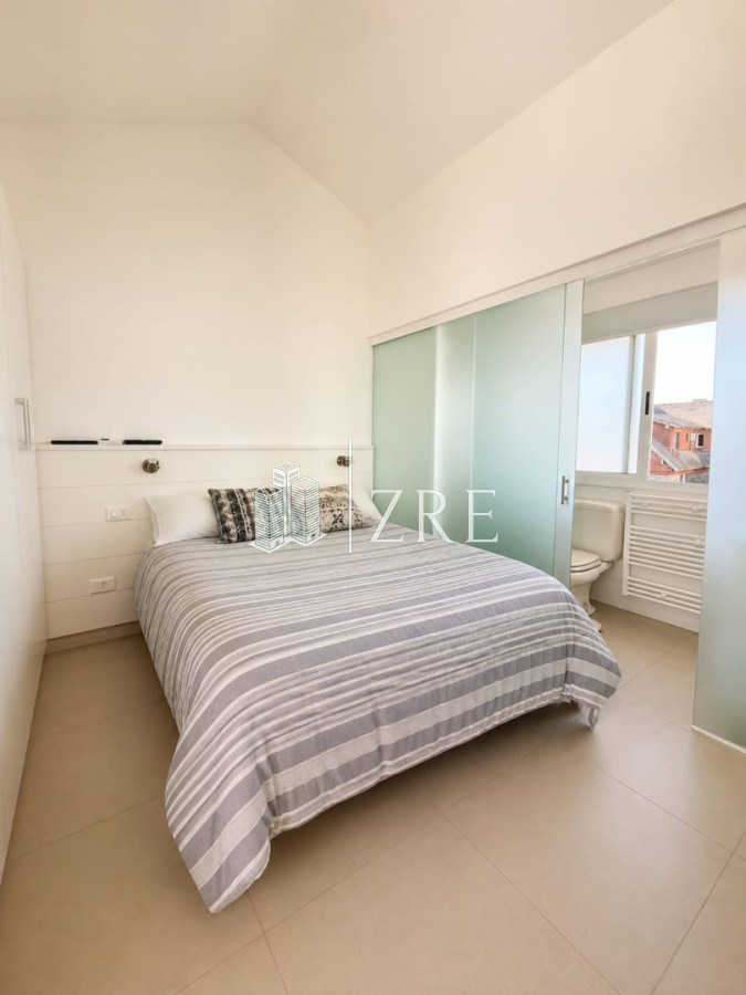 Casa ID.1134 - GRAN CASA EN VENTA, PRIMERA LÍNEA