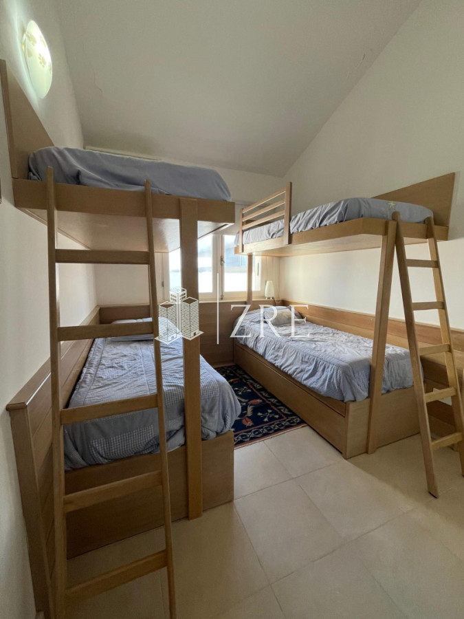 Casa ID.1134 - GRAN CASA EN VENTA, PRIMERA LÍNEA