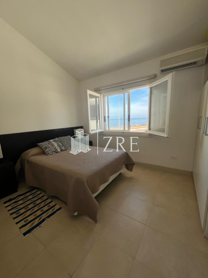 Casa ID.1134 - GRAN CASA EN VENTA, PRIMERA LÍNEA