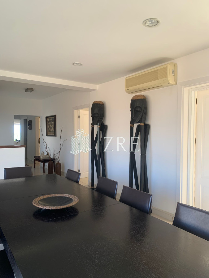 Casa ID.1134 - GRAN CASA EN VENTA, PRIMERA LÍNEA