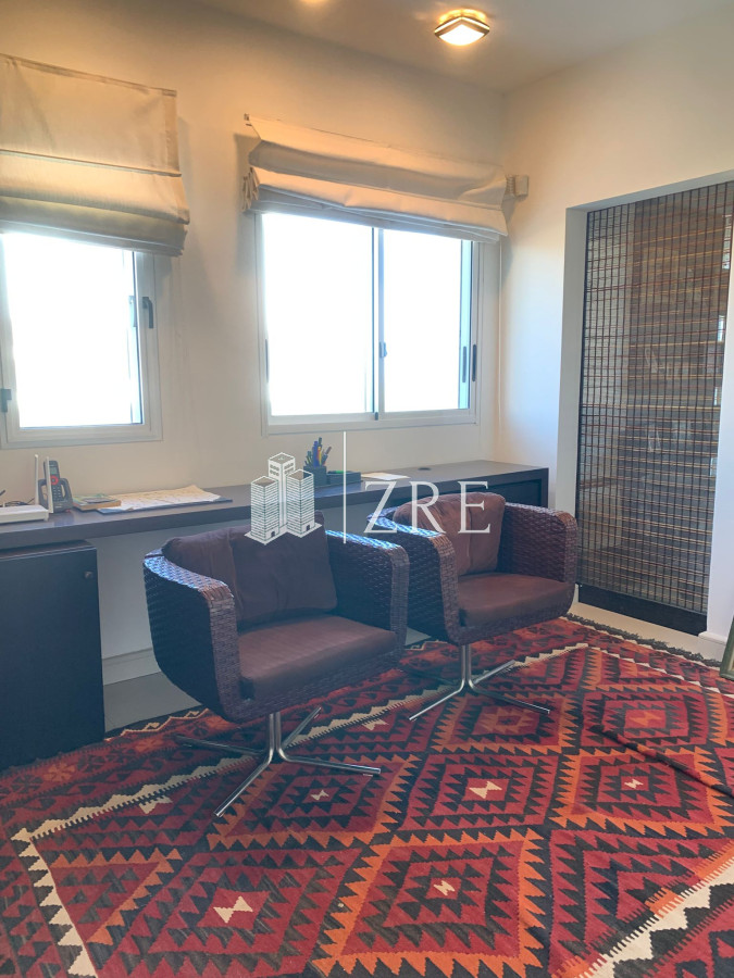 Casa ID.1134 - GRAN CASA EN VENTA, PRIMERA LÍNEA