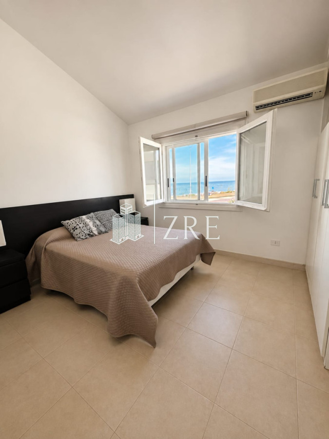 Casa ID.1134 - GRAN CASA EN VENTA, PRIMERA LÍNEA