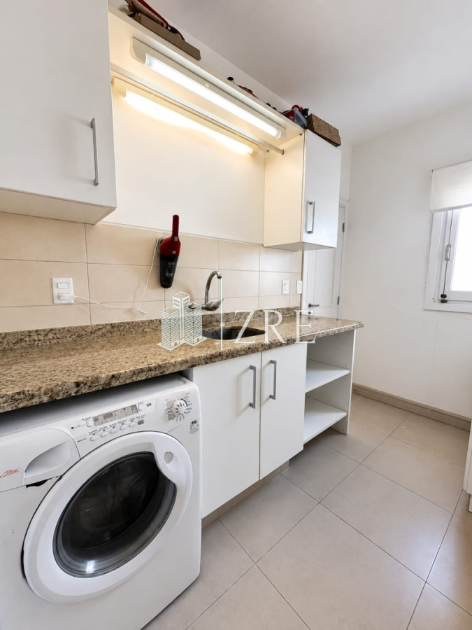 Casa ID.1134 - GRAN CASA EN VENTA, PRIMERA LÍNEA