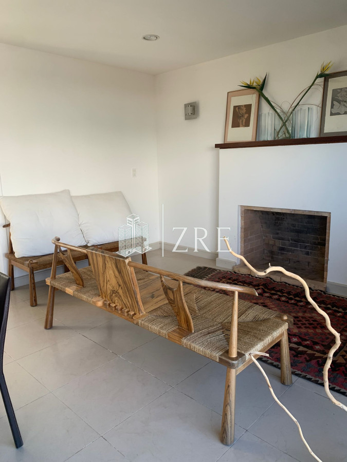 Casa ID.1134 - GRAN CASA EN VENTA, PRIMERA LÍNEA