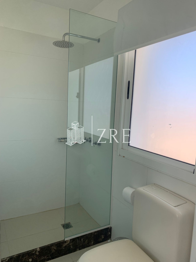 Casa ID.1134 - GRAN CASA EN VENTA, PRIMERA LÍNEA